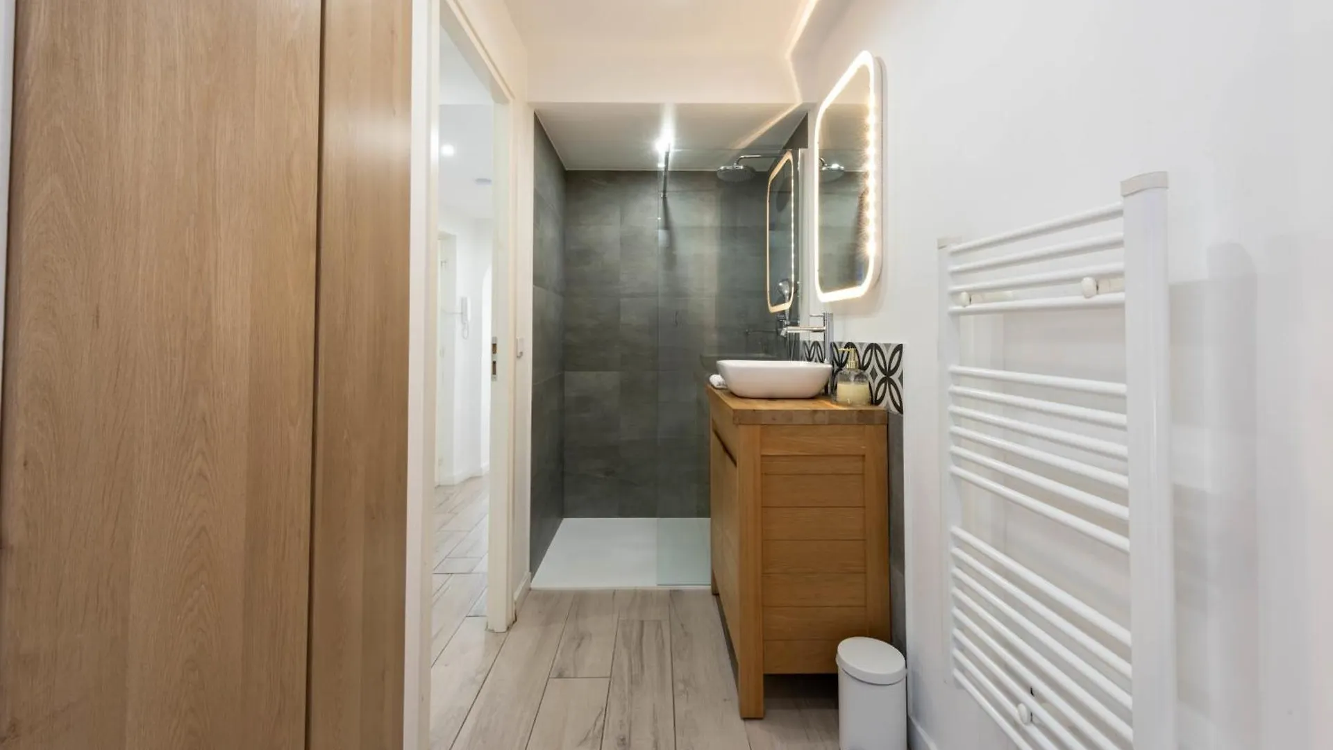 Apartment 3P Central Cannes Suquet France