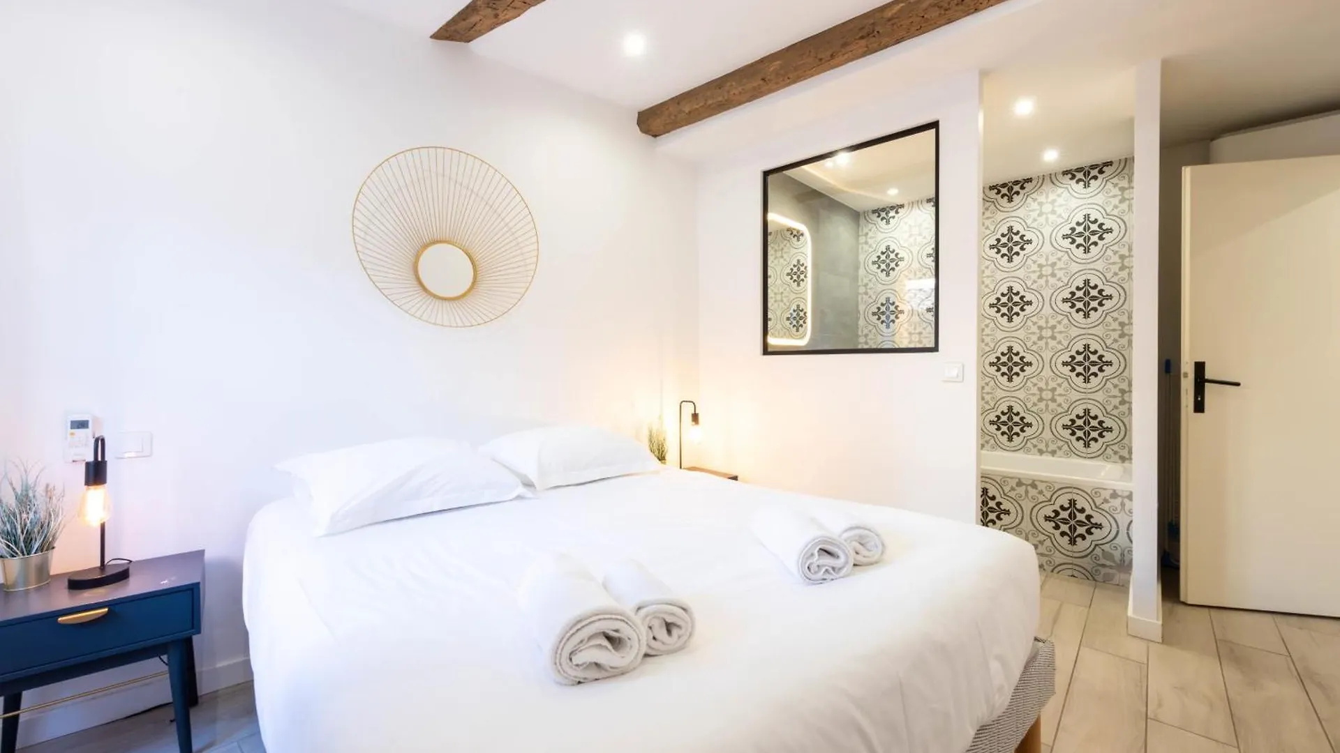 Apartment 3P Central Cannes Suquet France