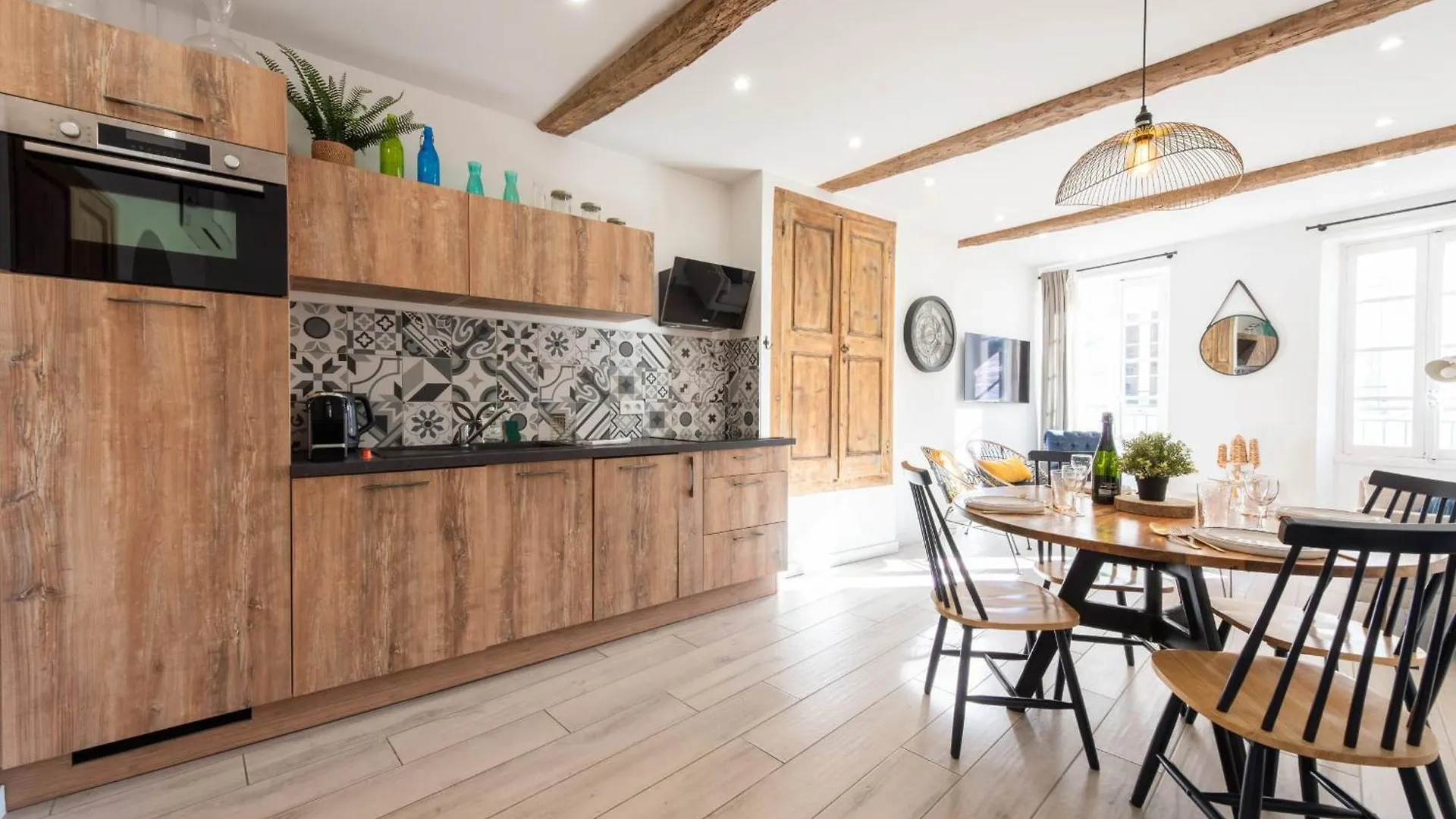 3P Central Cannes Suquet Apartment